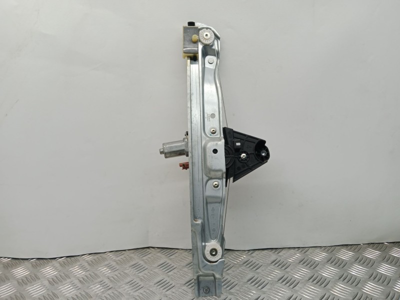 Recambio de elevalunas trasero derecho para dacia sandero ii 1.0 tce 90 gpf referencia OEM IAM 827201979R  