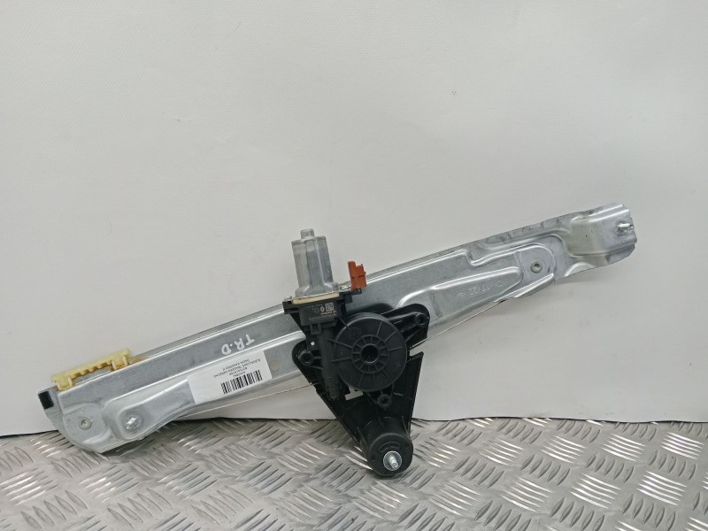 Recambio de elevalunas trasero derecho para dacia sandero ii 1.0 tce 90 gpf referencia OEM IAM 827201979R  