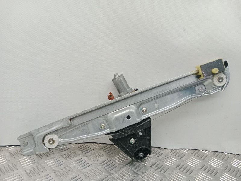 Recambio de elevalunas trasero derecho para dacia sandero ii 1.0 tce 90 gpf referencia OEM IAM 827201979R  