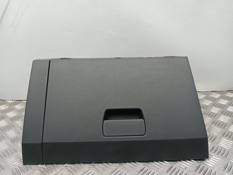 Recambio de guantera para dacia sandero ii 1.0 tce 90 gpf referencia OEM IAM 682523993R  