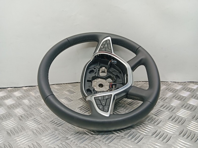 Recambio de volante para dacia sandero ii 1.0 tce 90 gpf referencia OEM IAM 4840004420R  