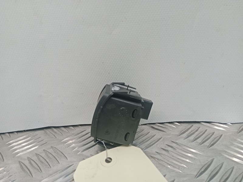 Recambio de mando luces para dacia sandero ii 1.0 tce 90 gpf referencia OEM IAM 251902972R  