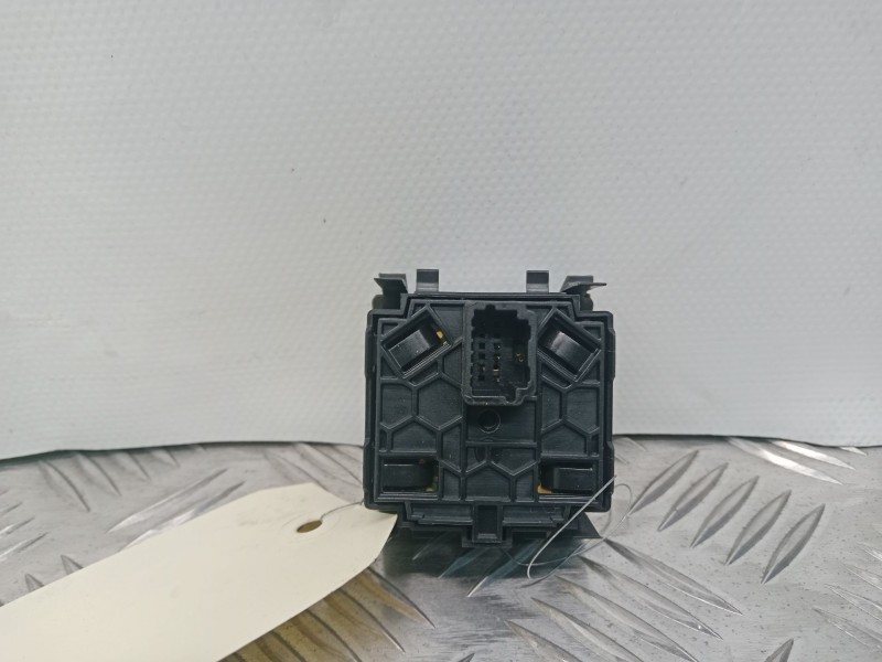 Recambio de mando luces para dacia sandero ii 1.0 tce 90 gpf referencia OEM IAM 251902972R  