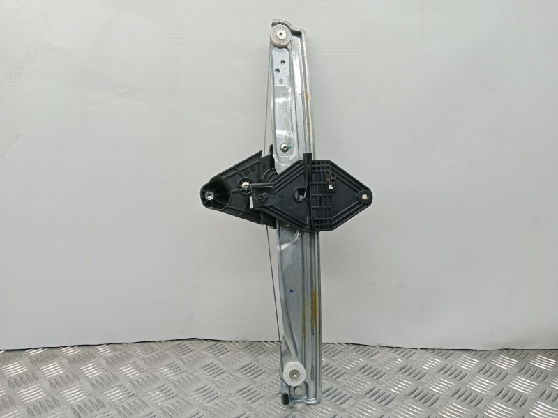 Recambio de elevalunas delantero derecho para dacia sandero ii 1.0 tce 90 gpf referencia OEM IAM 807206015R  