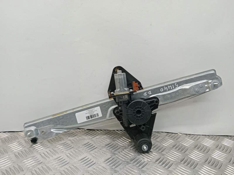 Recambio de elevalunas delantero derecho para dacia sandero ii 1.0 tce 90 gpf referencia OEM IAM 807206015R  