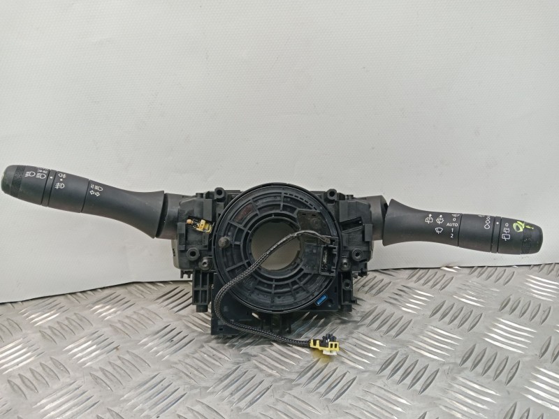 Recambio de mando multifuncion para dacia sandero ii 1.0 tce 90 gpf referencia OEM IAM 255670975RA  