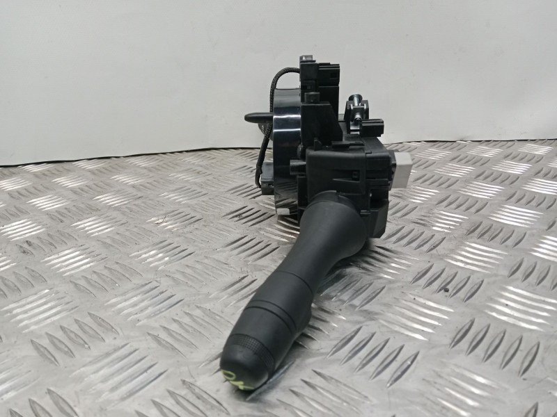 Recambio de mando multifuncion para dacia sandero ii 1.0 tce 90 gpf referencia OEM IAM 255670975RA  