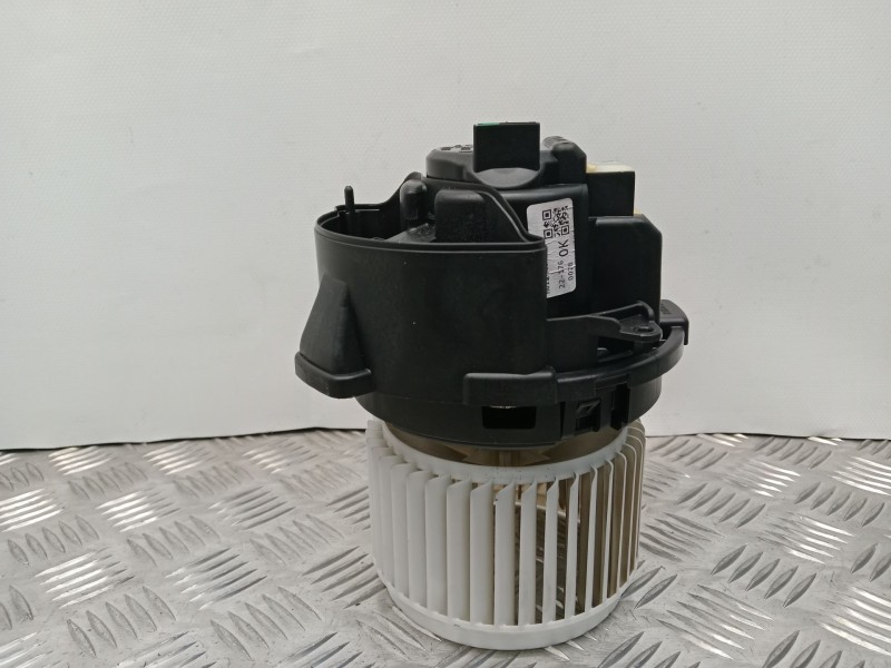 Recambio de motor calefaccion para dacia sandero ii 1.0 tce 90 gpf referencia OEM IAM M01163606680  