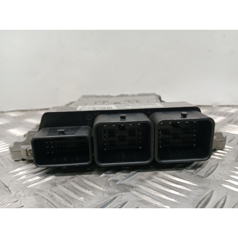 Recambio de centralita motor uce para peugeot 5008 (0u_, 0e_) 1.6 hdi referencia OEM IAM 0180075002L  