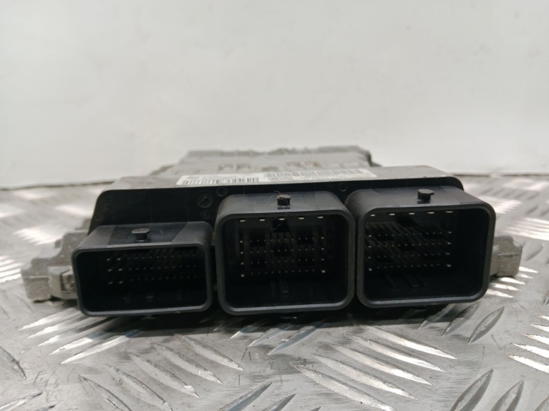 Recambio de centralita motor uce para peugeot 5008 (0u_, 0e_) 1.6 hdi referencia OEM IAM 0180075002L  