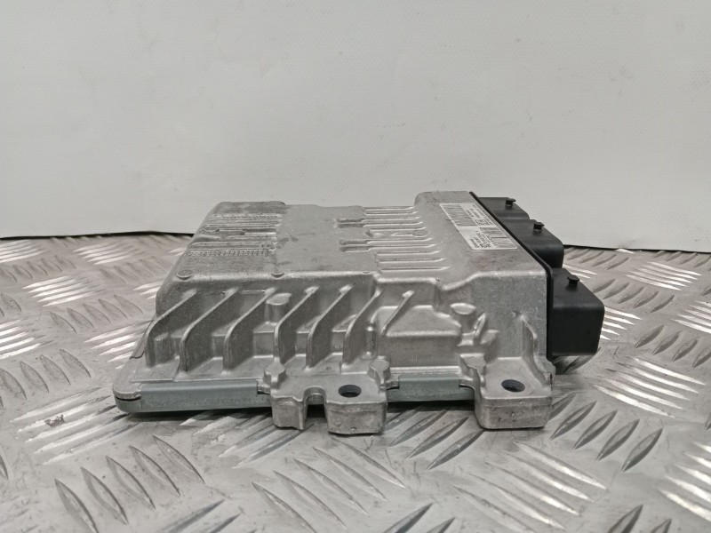 Recambio de centralita motor uce para peugeot 5008 (0u_, 0e_) 1.6 hdi referencia OEM IAM 0180075002L  