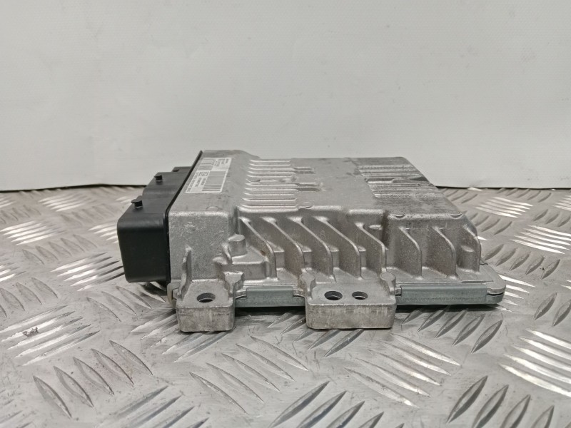 Recambio de centralita motor uce para peugeot 5008 (0u_, 0e_) 1.6 hdi referencia OEM IAM 0180075002L  