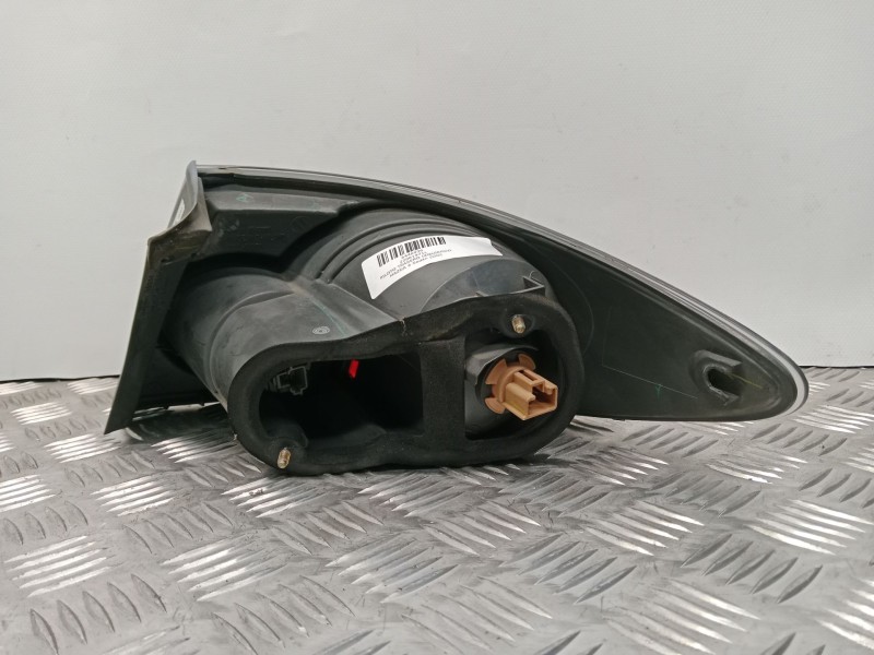 Recambio de piloto trasero izquierdo para mazda 6 sedán (gg) 2.0 (ggep) referencia OEM IAM 22061971L   Recambio de piloto trasero izquierdo para mazda 6 sedán (gg) 2.0 (ggep) referencia OEM IAM 22061971L