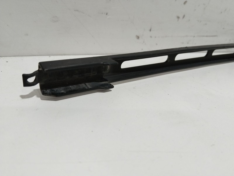 Recambio de brazo limpia delantero izquierdo para peugeot 307 berlina (s2) xs referencia OEM IAM 9656189380  