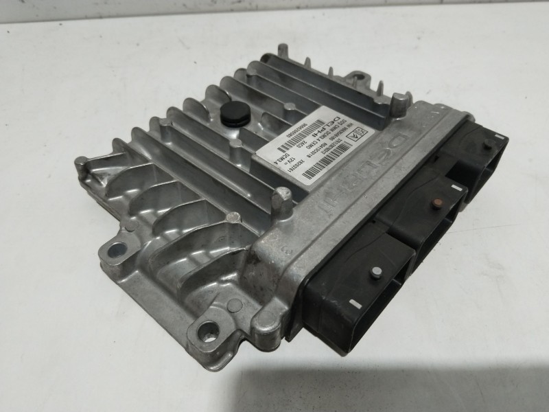Recambio de centralita motor uce para peugeot 407 sw sport referencia OEM IAM 9666266580  28203761