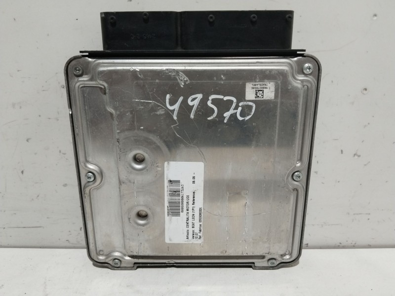 Recambio de centralita motor uce para seat leon (1p1) reference referencia OEM IAM 03E906033L  0281011730