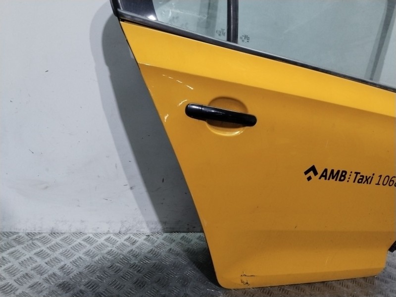 Recambio de puerta trasera derecha para skoda rapid (nh3, nk3, nk6) 1.6 tdi referencia OEM IAM 60U833055  