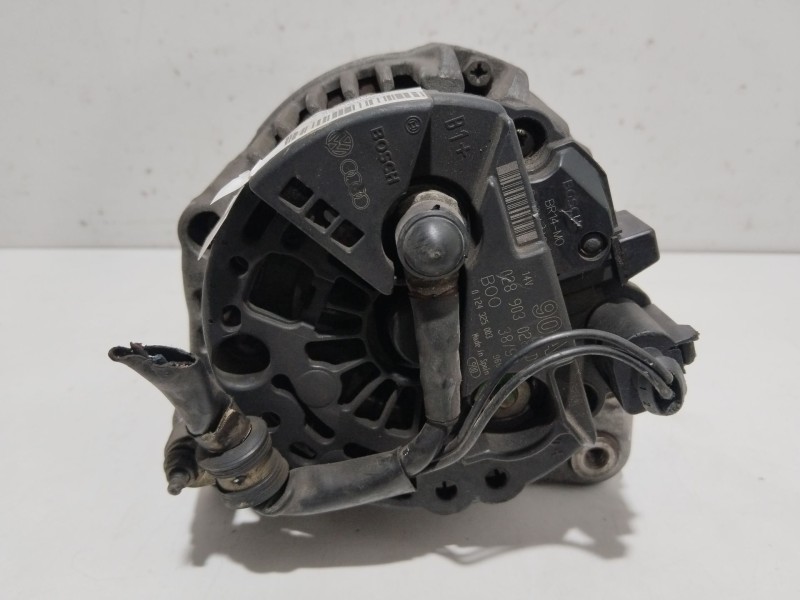 Recambio de alternador para volkswagen golf iv berlina (1j1) básico referencia OEM IAM 028903028D  