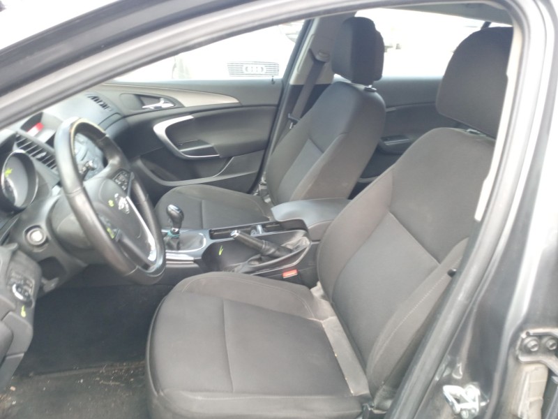 opel insignia a sports tourer (g09) del año 2009