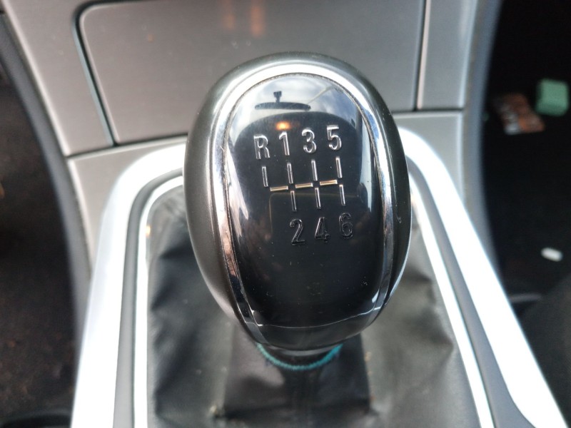 opel insignia a sports tourer (g09) del año 2009