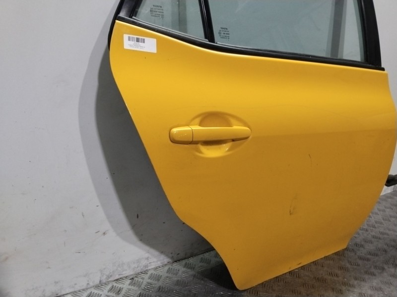 Recambio de puerta trasera derecha para toyota auris (_e15_) 2.0 d-4d (ade150_) referencia OEM IAM 6700302250  