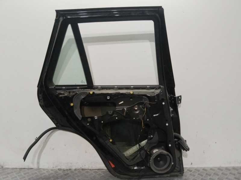 Recambio de puerta trasera izquierda para bmw x5 (e53) 3.0i referencia OEM IAM 41528256827 NEGRO 