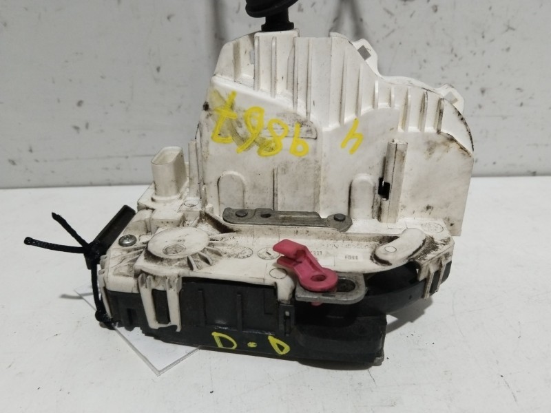 Recambio de cerradura puerta delantera derecha para dodge journey 2.0 crd referencia OEM IAM P04589694AA   Recambio de cerradura puerta delantera derecha para dodge journey 2.0 crd referencia OEM IAM P04589694AA