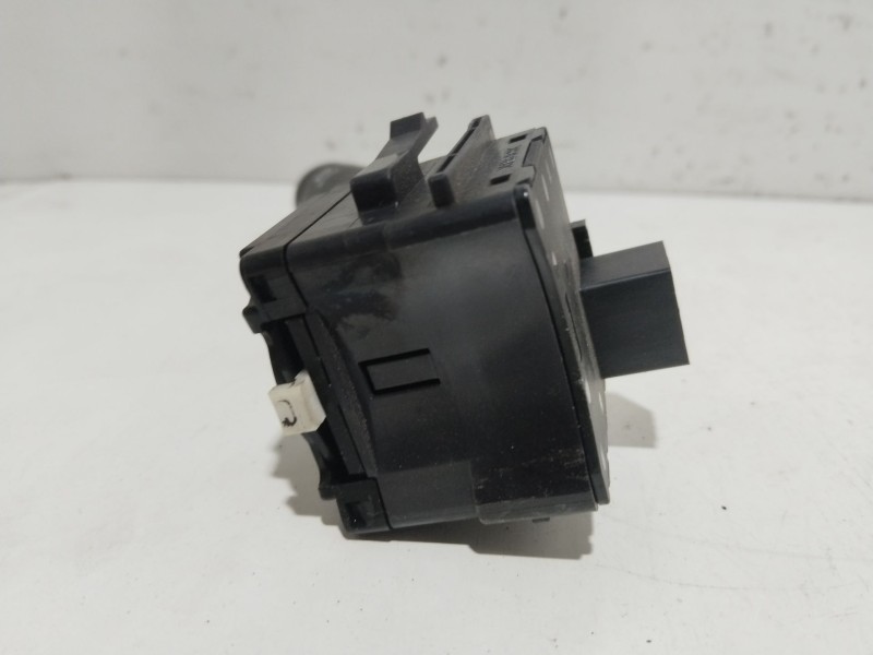 Recambio de mando intermitentes para opel insignia a (g09) 1.8 (68) referencia OEM IAM 13500692  