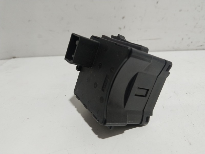 Recambio de mando limpia para opel insignia a (g09) 1.8 (68) referencia OEM IAM 13500693  90120310080