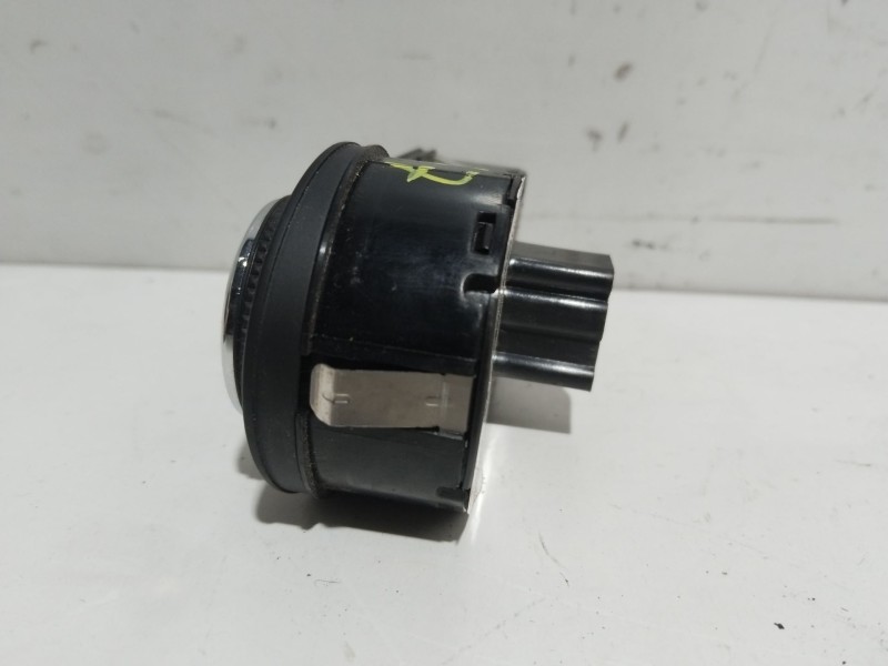 Recambio de mando luces para opel insignia a (g09) 1.8 (68) referencia OEM IAM 13268702  