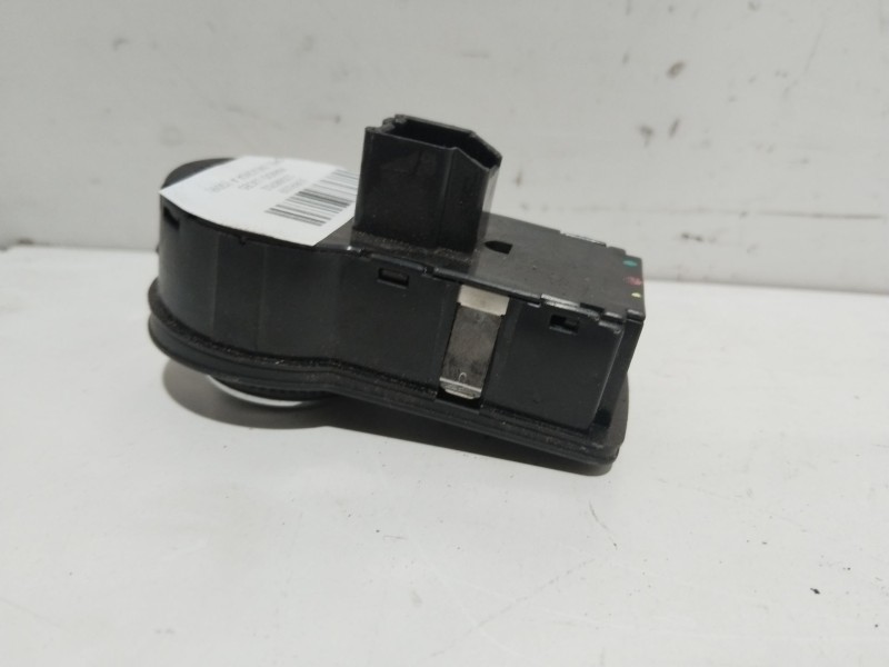 Recambio de mando luces para opel insignia a (g09) 1.8 (68) referencia OEM IAM 13268702  