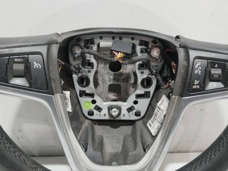 Recambio de volante para opel insignia a (g09) 1.8 (68) referencia OEM IAM 13306885  