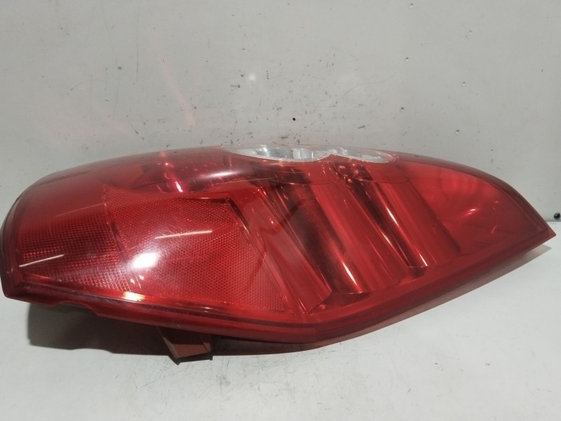 Recambio de piloto trasero derecho para mazda 5 (cr) 2.0 cd (cr19) referencia OEM IAM P4830R  