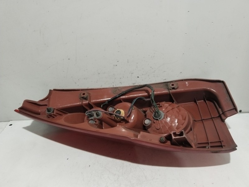 Recambio de piloto trasero derecho para mazda 5 (cr) 2.0 cd (cr19) referencia OEM IAM P4830R  