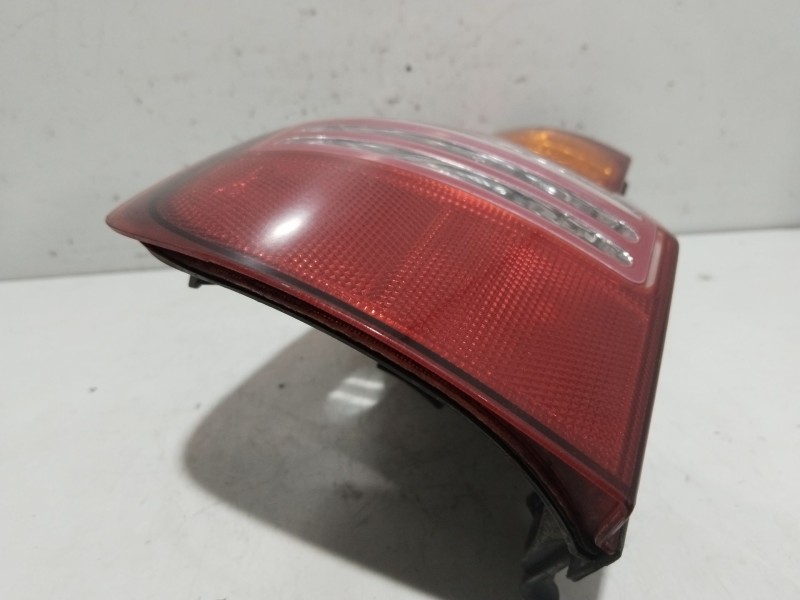 Recambio de piloto trasero izquierdo para hyundai matrix (fc) 1.8 referencia OEM IAM 92401170   Recambio de piloto trasero izquierdo para hyundai matrix (fc) 1.8 referencia OEM IAM 92401170
