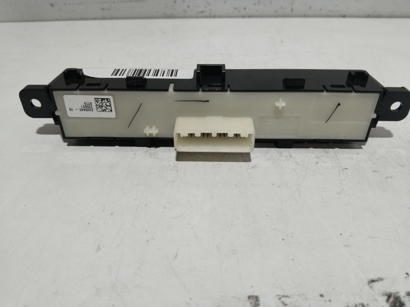 Recambio de warning para dacia sandero ii 1.0 tce 90 gpf referencia OEM IAM 283E85816R E3258451D 