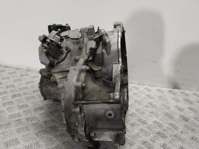 Recambio de caja cambios para opel combo furgoneta/monovolumen 1.7 cdti 16v referencia OEM IAM 24461926  