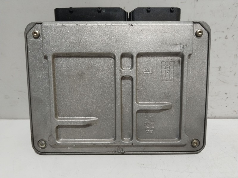 Recambio de centralita motor uce para volkswagen polo (9n1) gt referencia OEM IAM 036906034GQ  6160115206