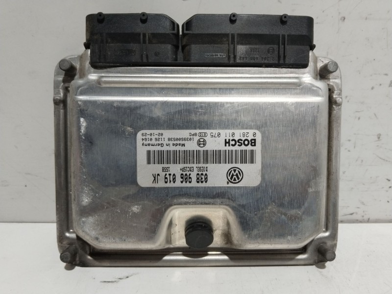 Recambio de centralita motor uce para volkswagen polo (9n1) highline referencia OEM IAM 0281011075  038906019JK