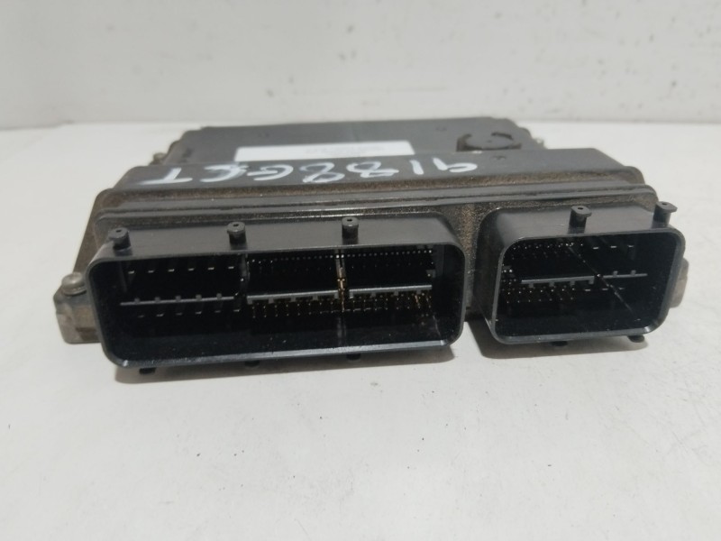 Recambio de centralita motor uce para toyota auris (_e15_) 1.6 (zre151_) referencia OEM IAM 8966102E51  