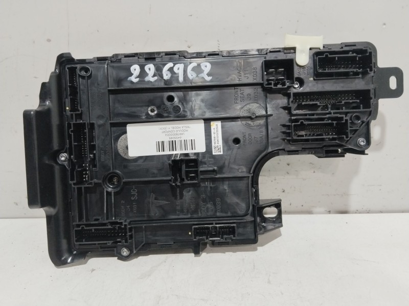 Recambio de modulo confort para tesla model y (5yjy) ev referencia OEM IAM 149785000D2  
