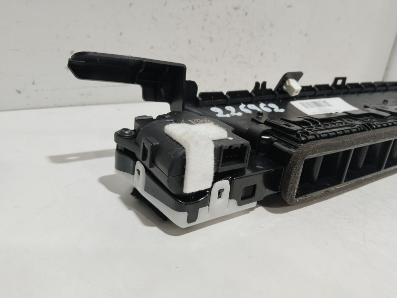 Recambio de rejilla aireador izquierdo para tesla model y (5yjy) ev referencia OEM IAM 180743800A  