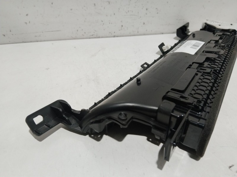 Recambio de rejilla aireador derecho para tesla model y (5yjy) ev referencia OEM IAM 180743700A  