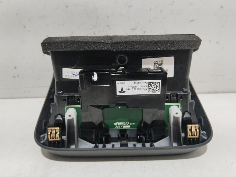 Recambio de aireador para tesla model y (5yjy) ev referencia OEM IAM 154612900D  