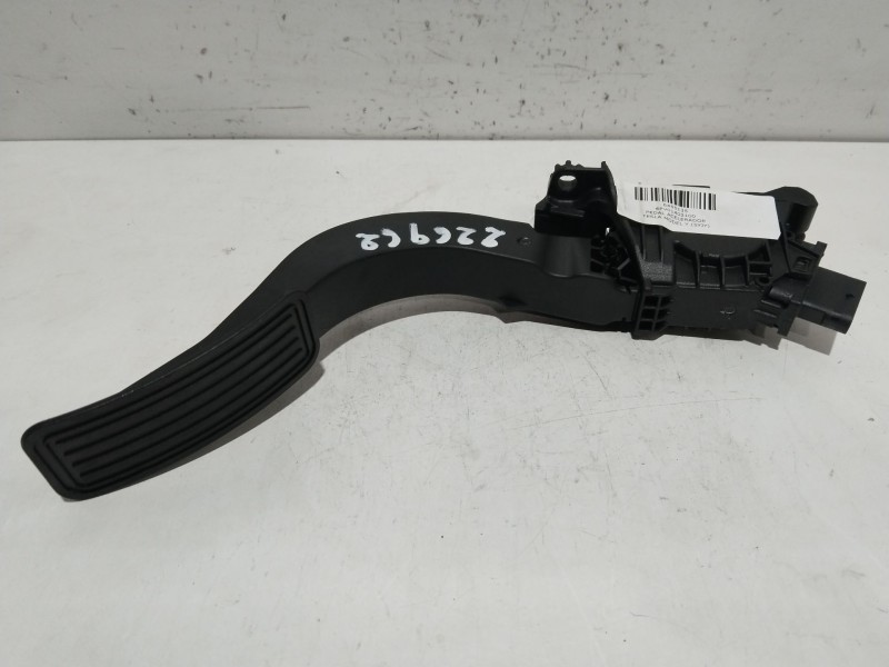 Recambio de pedal acelerador para tesla model y (5yjy) ev referencia OEM IAM 6PV01402100  
