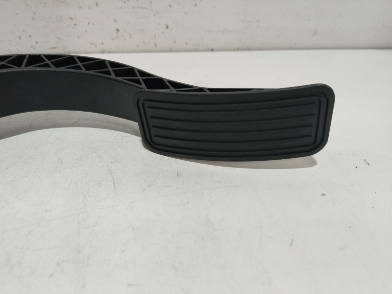 Recambio de pedal acelerador para tesla model y (5yjy) ev referencia OEM IAM 6PV01402100  