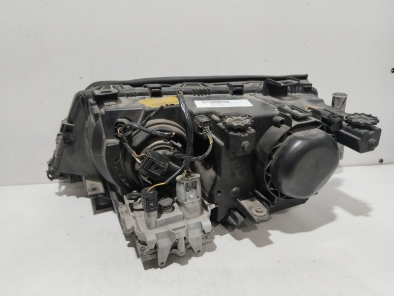 Recambio de faro derecho para bmw 3 (e46) 325 xi referencia OEM IAM 63127165776  