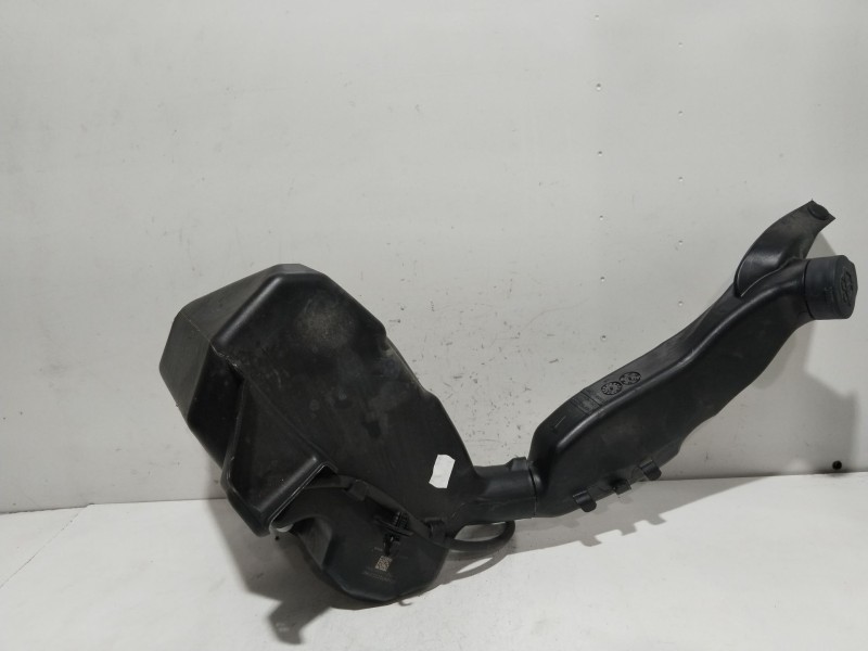 Recambio de deposito limpia para tesla model y (5yjy) ev referencia OEM IAM 149789200B  