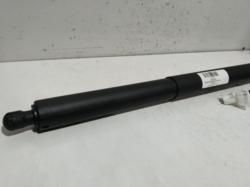 Recambio de amortiguadores maletero / porton para tesla model y (5yjy) ev referencia OEM IAM 150060100A  