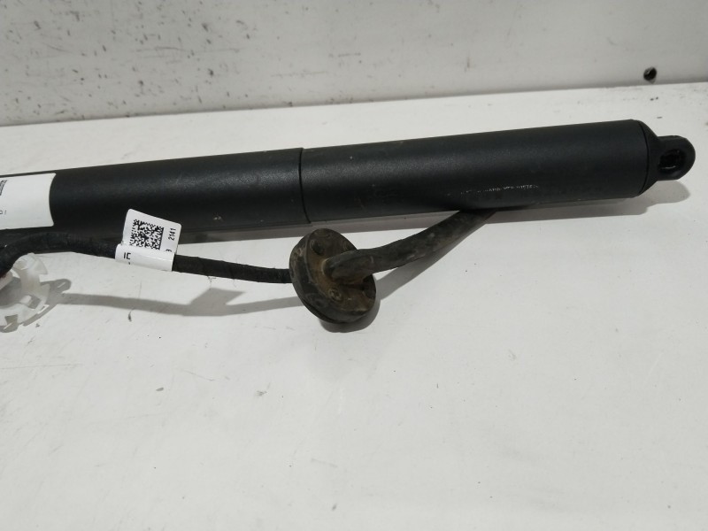 Recambio de amortiguadores maletero / porton para tesla model y (5yjy) ev referencia OEM IAM 150060100A  